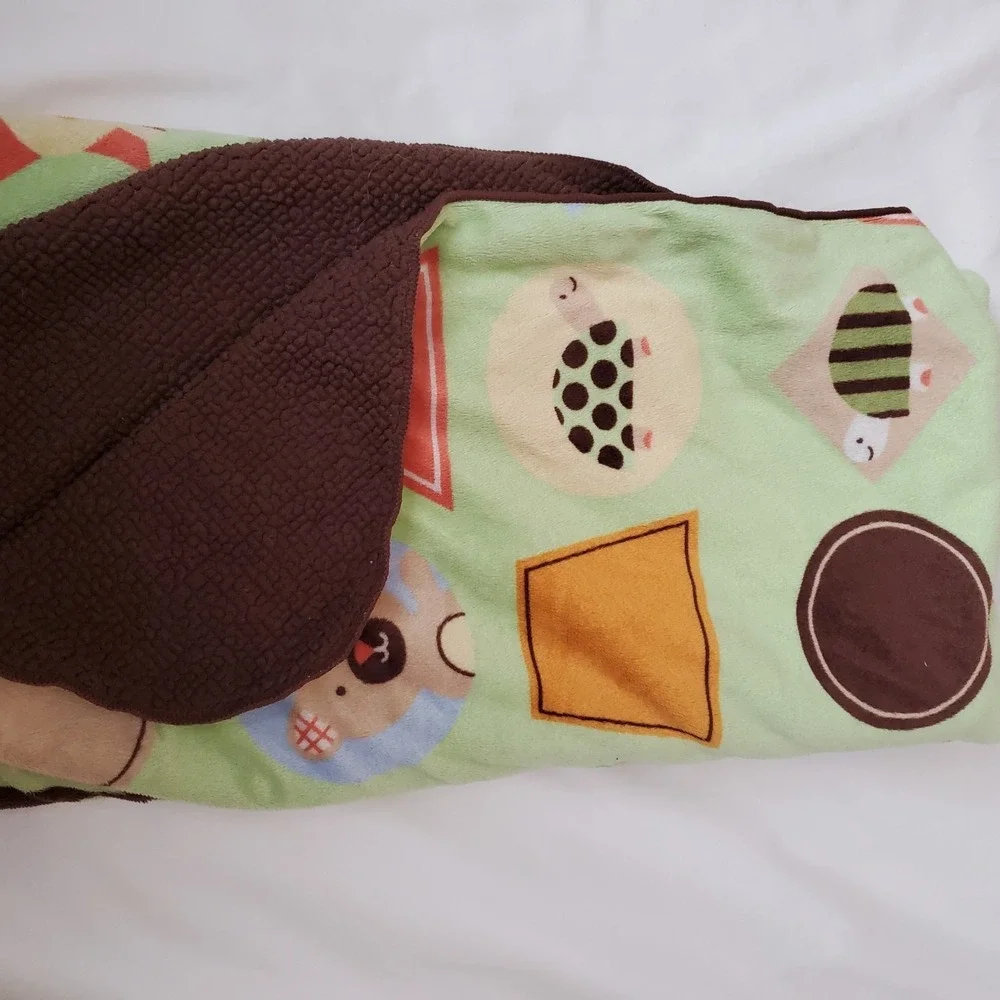 Target Circo Green Bear‎ Turtle Frog Star Circle Turtle Brown Sherpa Blanket